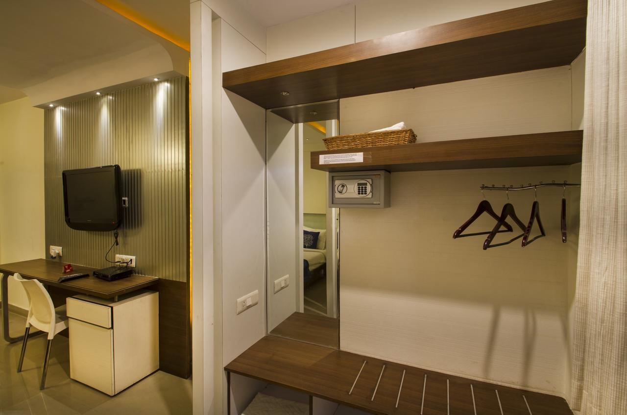 Oyo 984 Hotel Gn International Lalaguda Экстерьер фото