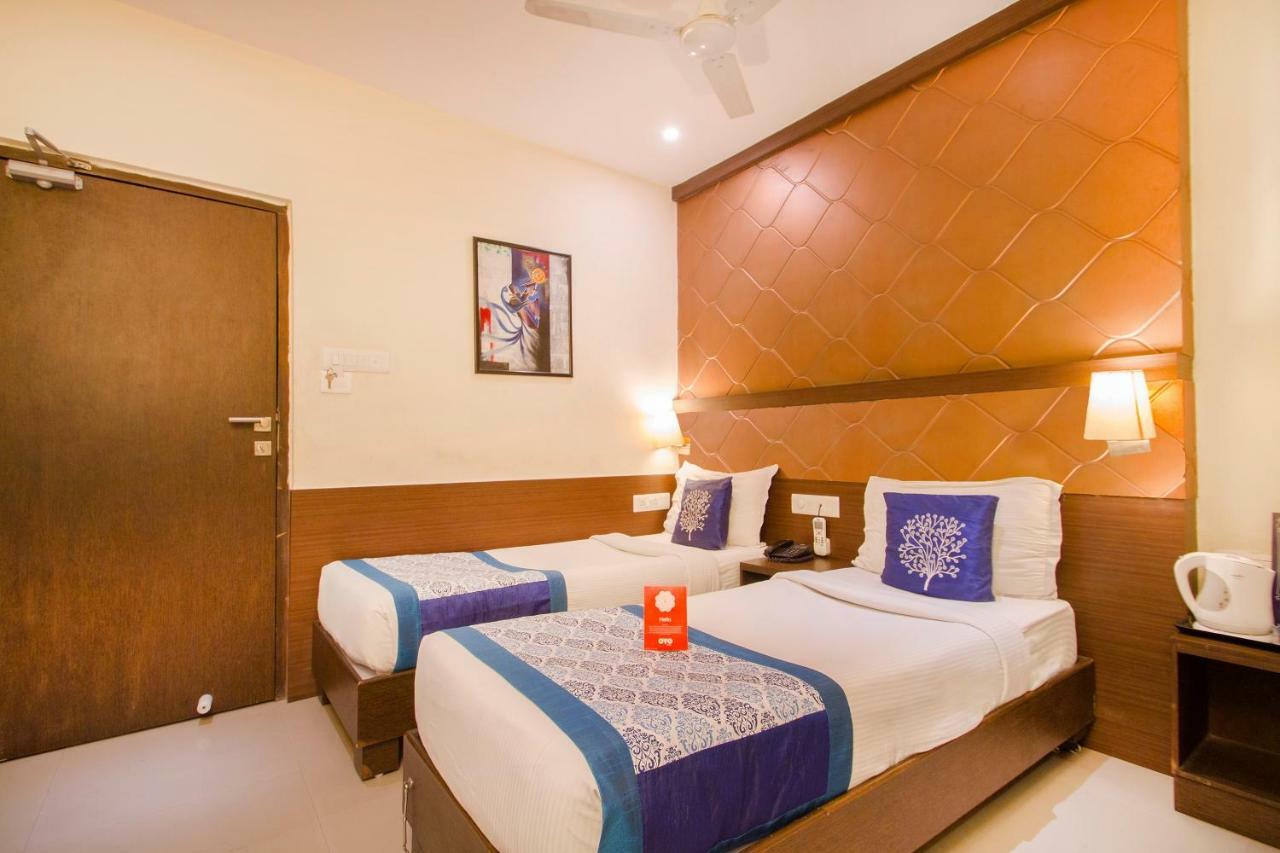 Oyo 984 Hotel Gn International Lalaguda Экстерьер фото